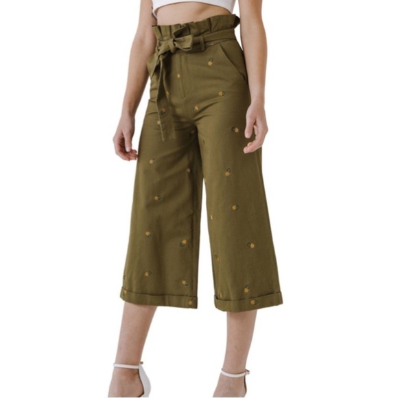 English Factory Pineapple Embroidered Culottes Olive Small - Picture 1 of 11